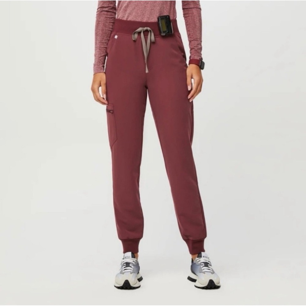FIGS High Waisted Zamora Scrub Pants Burgundy XXS‎ Technical Collection Jogger